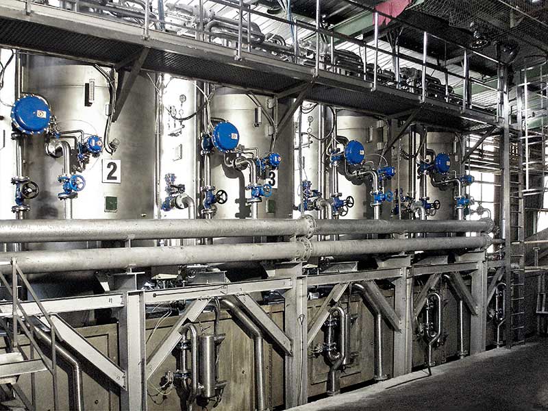 Autoclaves verticaux en cascade